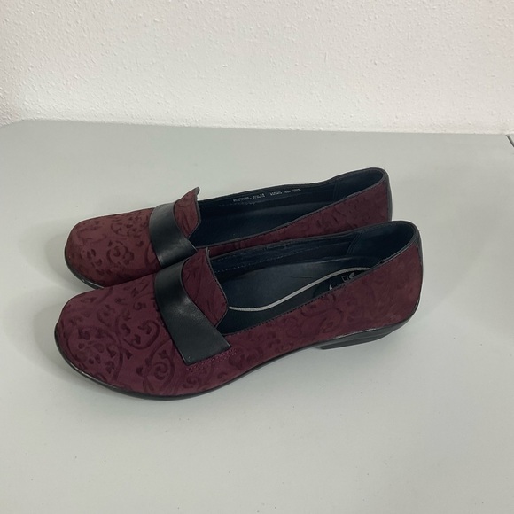 Dansko Oksana Maroon Skip On Shoes Size 39 - Picture 3 of 7